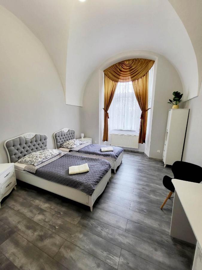 Appartamento Diecezjalny Dom Formacyjny Nysa Esterno foto