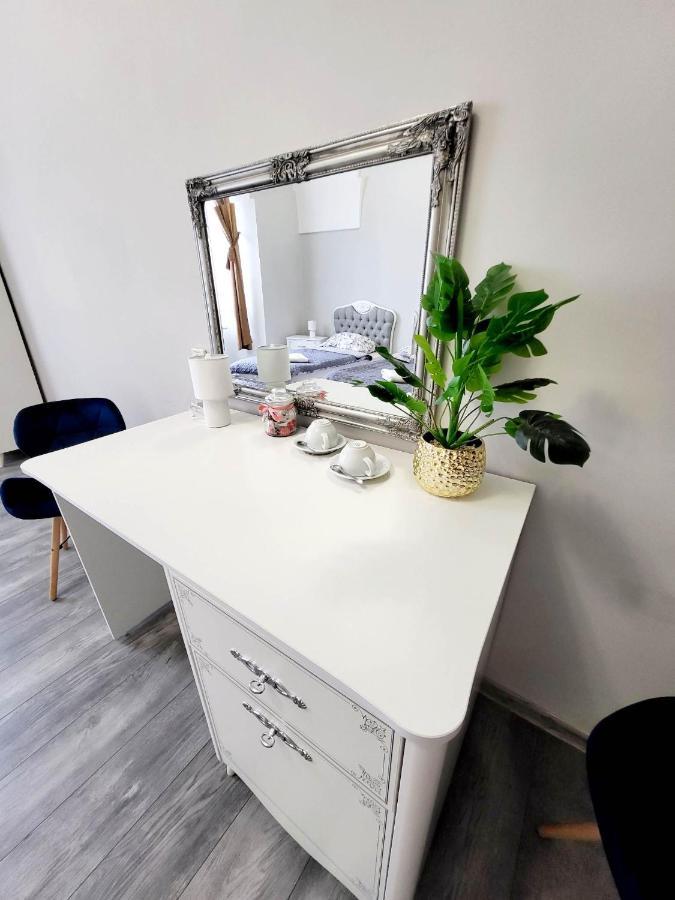 Appartamento Diecezjalny Dom Formacyjny Nysa Esterno foto