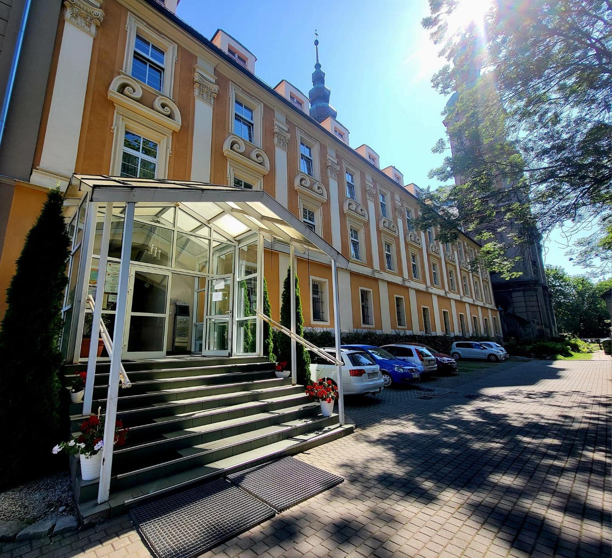 Appartamento Diecezjalny Dom Formacyjny Nysa Esterno foto