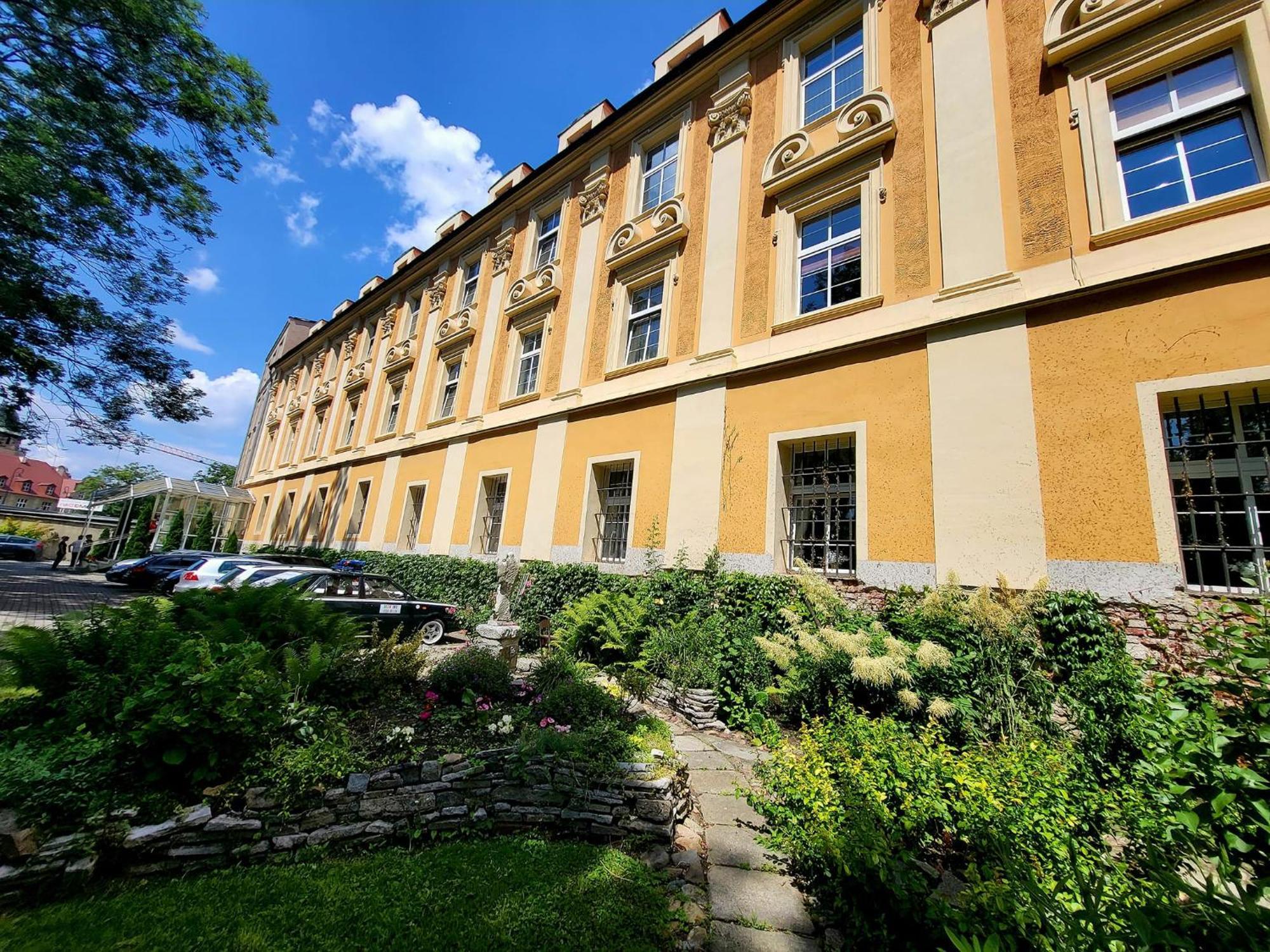 Appartamento Diecezjalny Dom Formacyjny Nysa Esterno foto