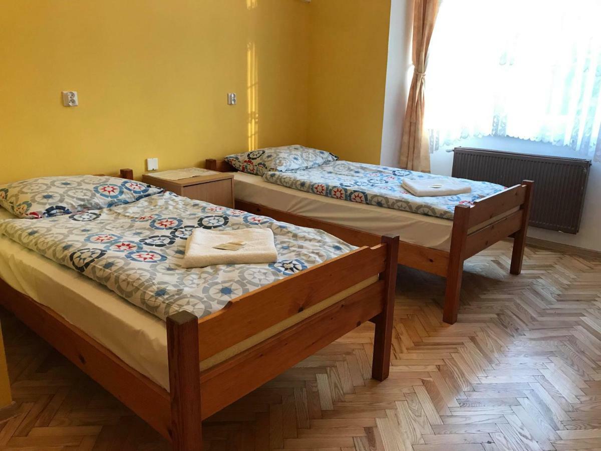 Appartamento Diecezjalny Dom Formacyjny Nysa Esterno foto